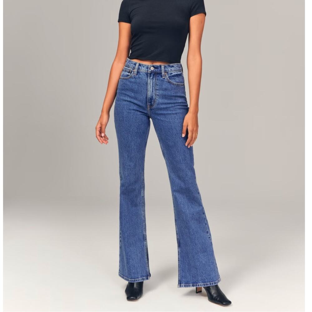 ABERCROMBIE & FITCH The Vintage Flare Ultra High Rise Jeans Vented Hem {OO30}